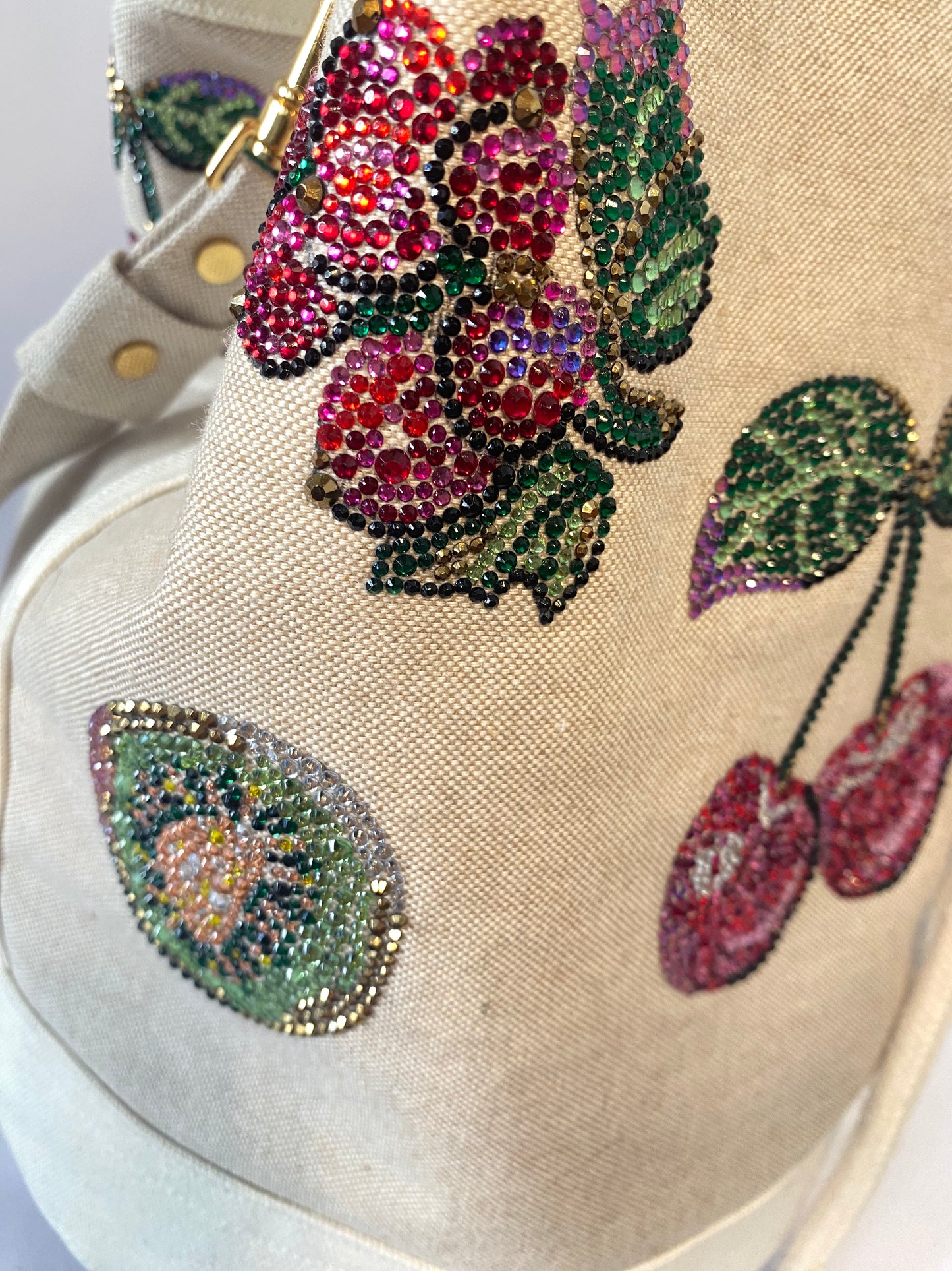 Fully Fruit Bucket Bag